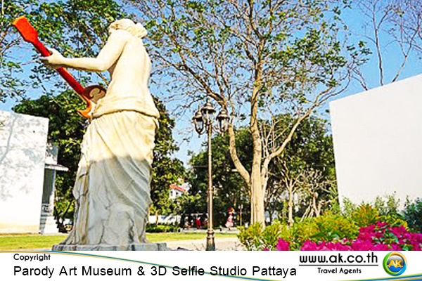 Parody Art Museum 3D Selfie Studio Pattaya03