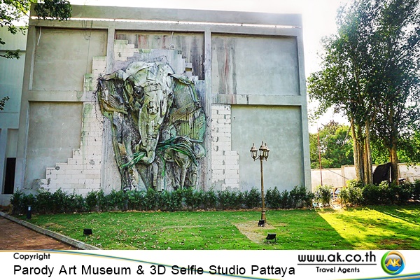 Parody Art Museum 3D Selfie Studio Pattaya08