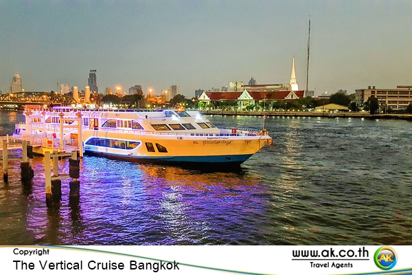 The Vertical Cruise Bangkok01