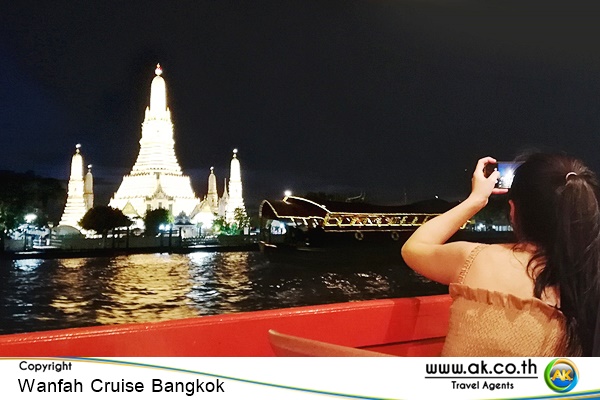 Wanfah Cruise Bangkok016