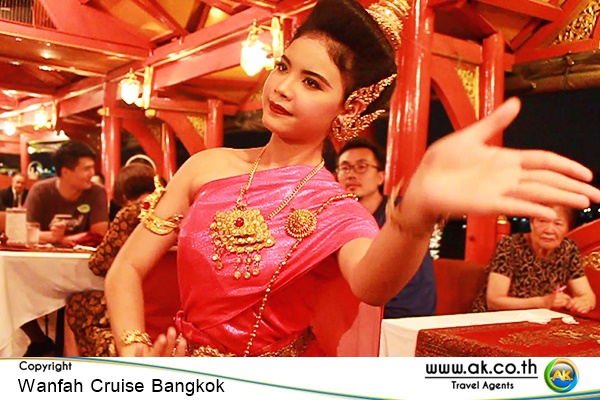 Wanfah Cruise Bangkok021