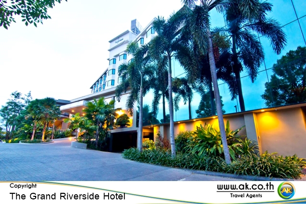 The Grand Riverside Hotel 6