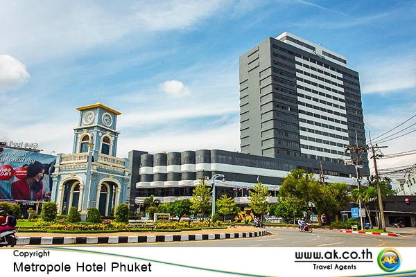 Metropole Hotel Phuket 01