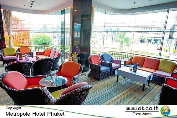 Metropole Hotel Phuket 03