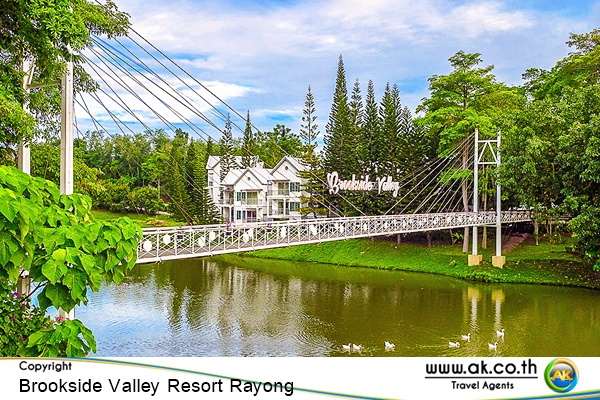 Brookside Valley Resort Rayong02