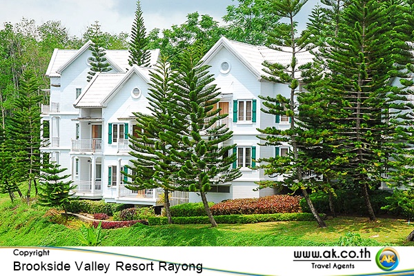 Brookside Valley Resort Rayong03