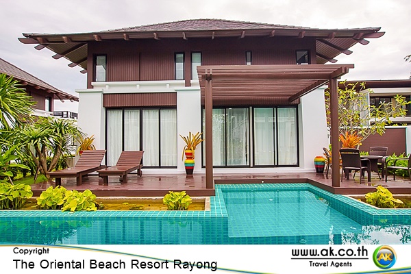 The Oriental Beach Resort Rayong02